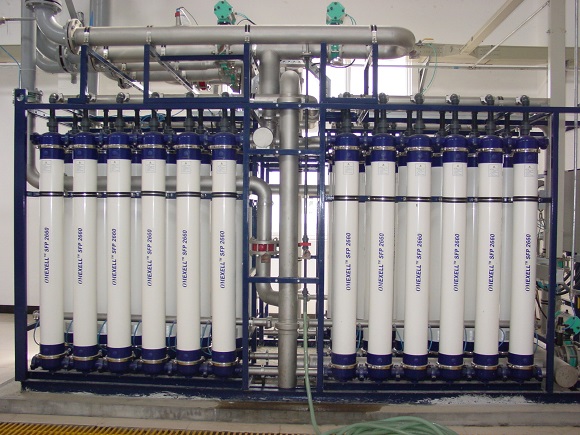 小型超純水系統(tǒng)應(yīng)該選擇2B3T還是RO+EDI？